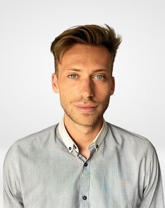 Tom